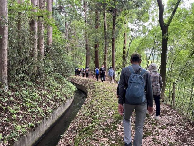 照井堰用水2コース通過点１０.JPG