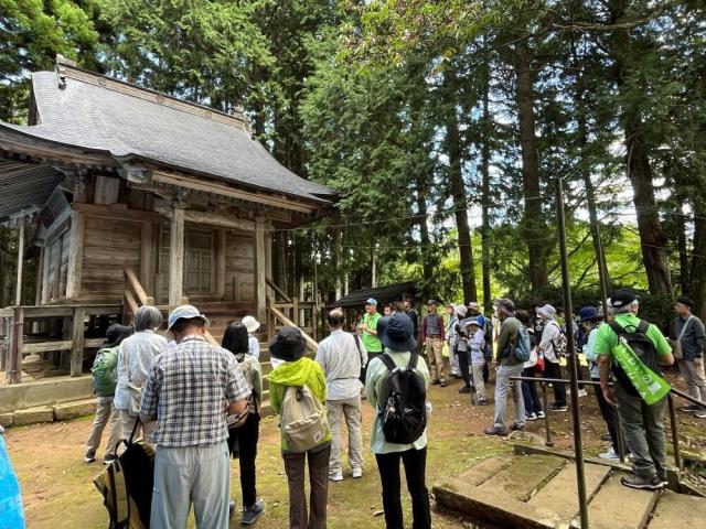 一関市骨寺村荘園コース駒形根神社.JPG